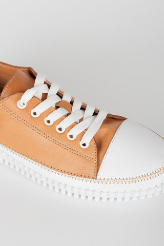 Dominique camel sneaker