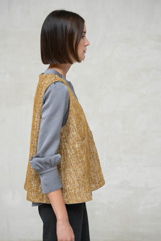 TOP ESCOTE PICO BOLSILLO BLANCO Y BEIGE