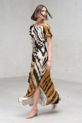 Vestido Yungle com estampado mostarda e preto