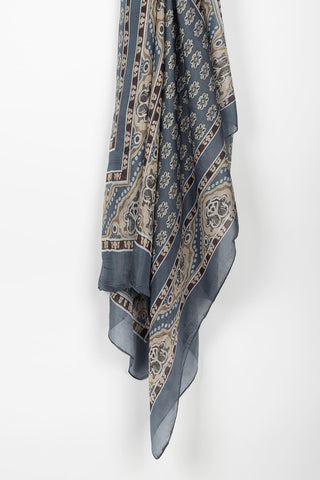 Vimena grey scarf