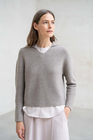 JERSEY LANA Y CASHMERE CUELLO SUBIDO CRUDO