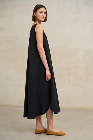 Serely black dress