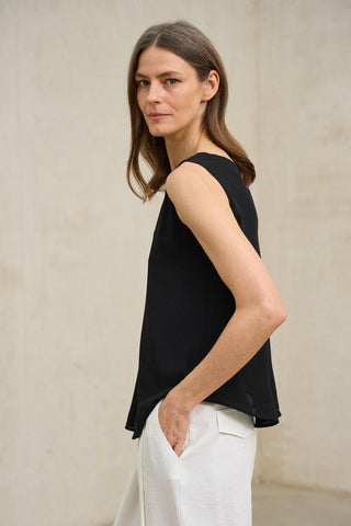Black Inès top