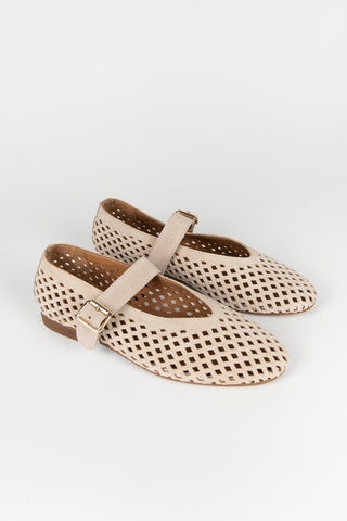 Unprocessed Mercedita Buco