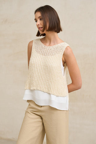 Elnara vest in ecru