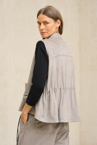 Nerela stone vest